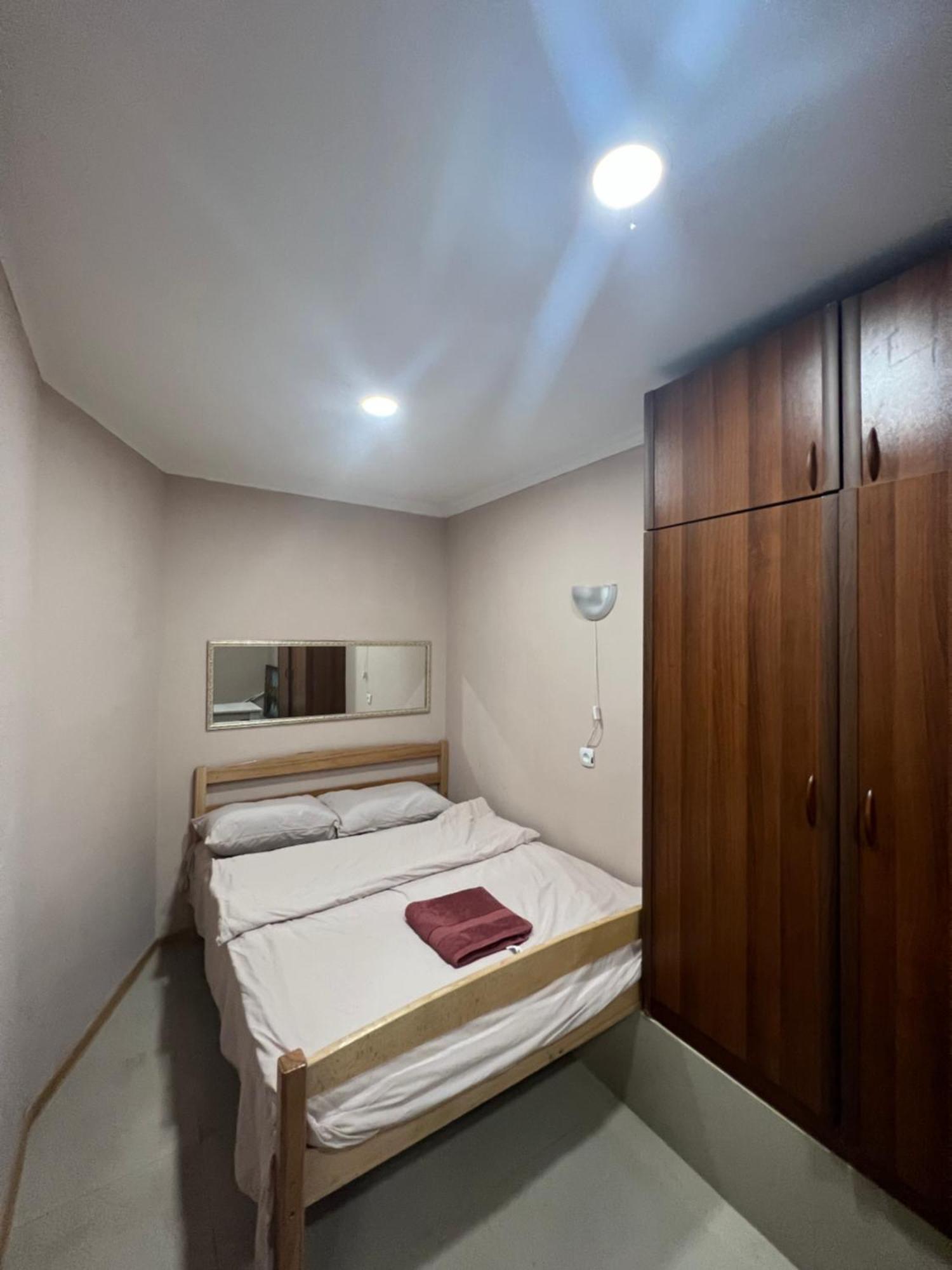 Pushkiin Otel Erivan Dış mekan fotoğraf