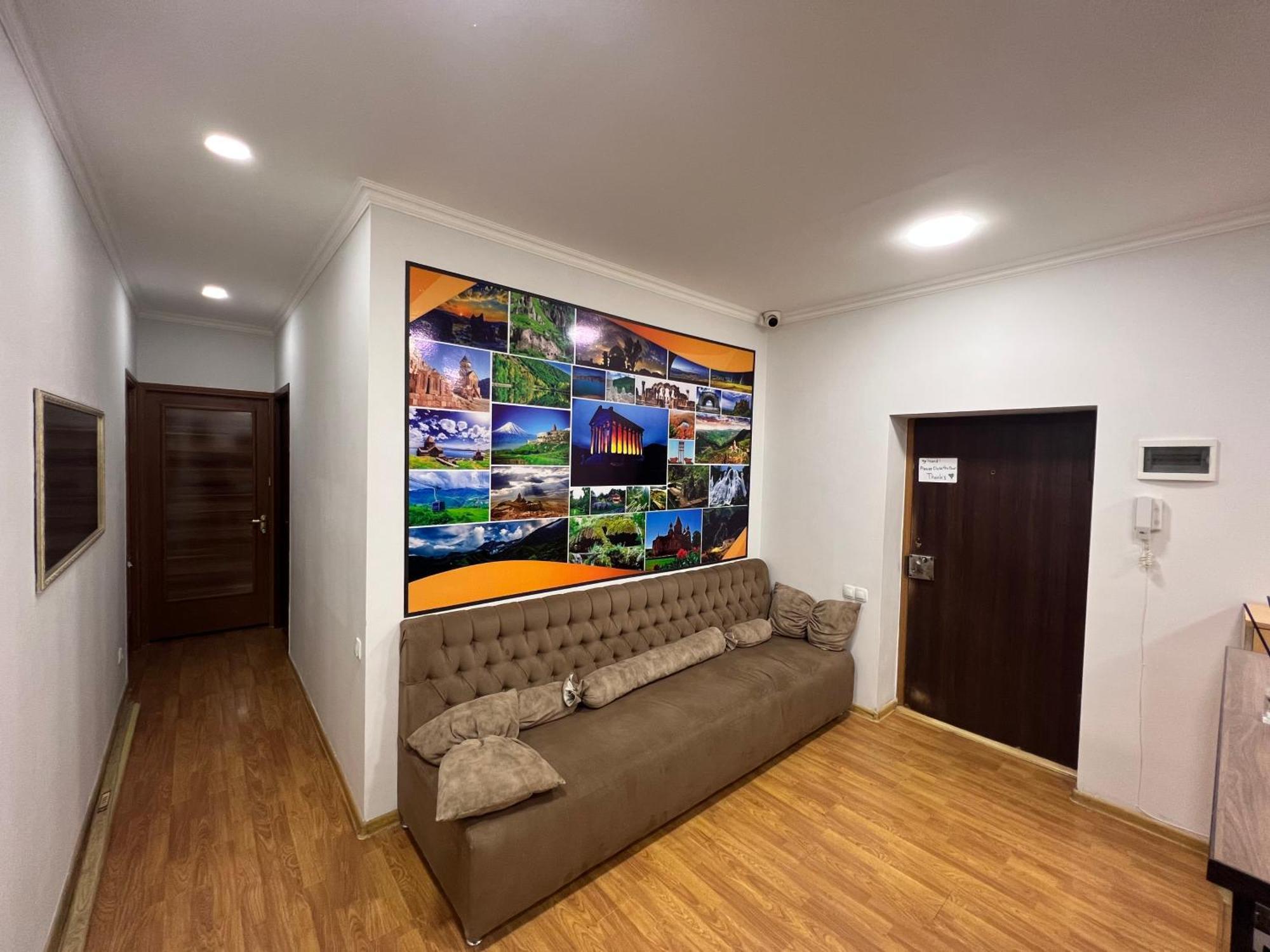 Pushkiin Otel Erivan Dış mekan fotoğraf