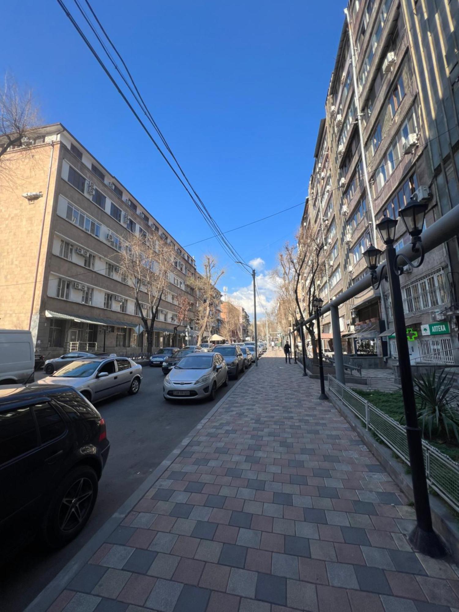 Pushkiin Otel Erivan Dış mekan fotoğraf