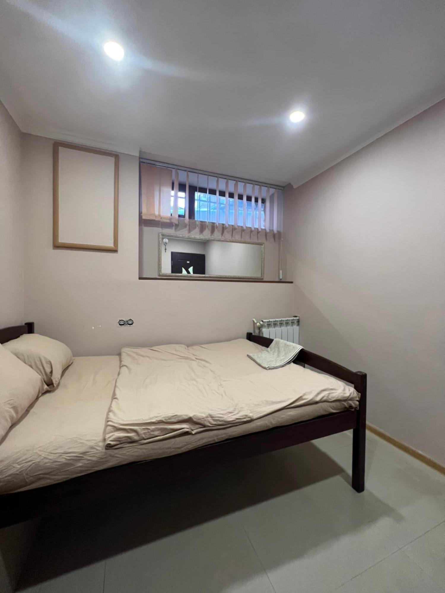 Pushkiin Otel Erivan Dış mekan fotoğraf
